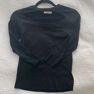 Mango 3/4 sleeve top cutout